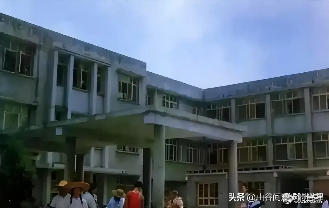 f21917fb2b834fe69616e8d63fdf5d82~tplv-tt-origin-web:gif.jpeg.webp