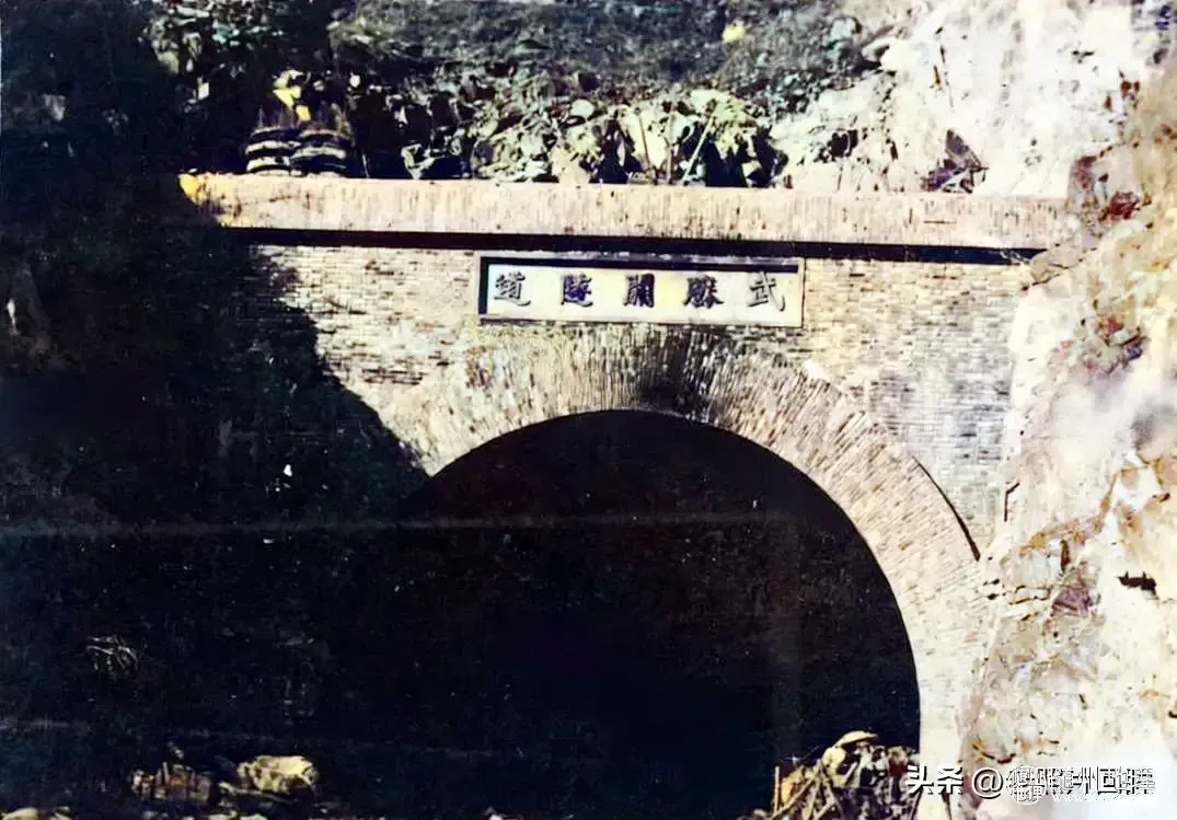 3fa41187deba49aeb5a3312f52592085~tplv-tt-origin-web:gif.jpeg.webp