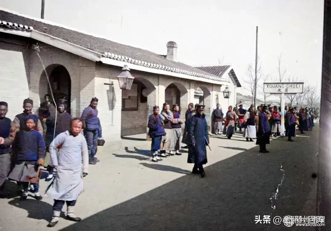 9a60248054574d749a12835dd4a17bce~tplv-tt-origin-web:gif.jpeg.webp