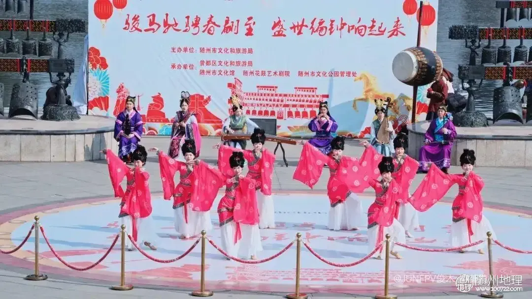 d8dfa3898bc94de89ae6fa0924fb9f77~tplv-tt-origin-web:gif.jpeg.webp