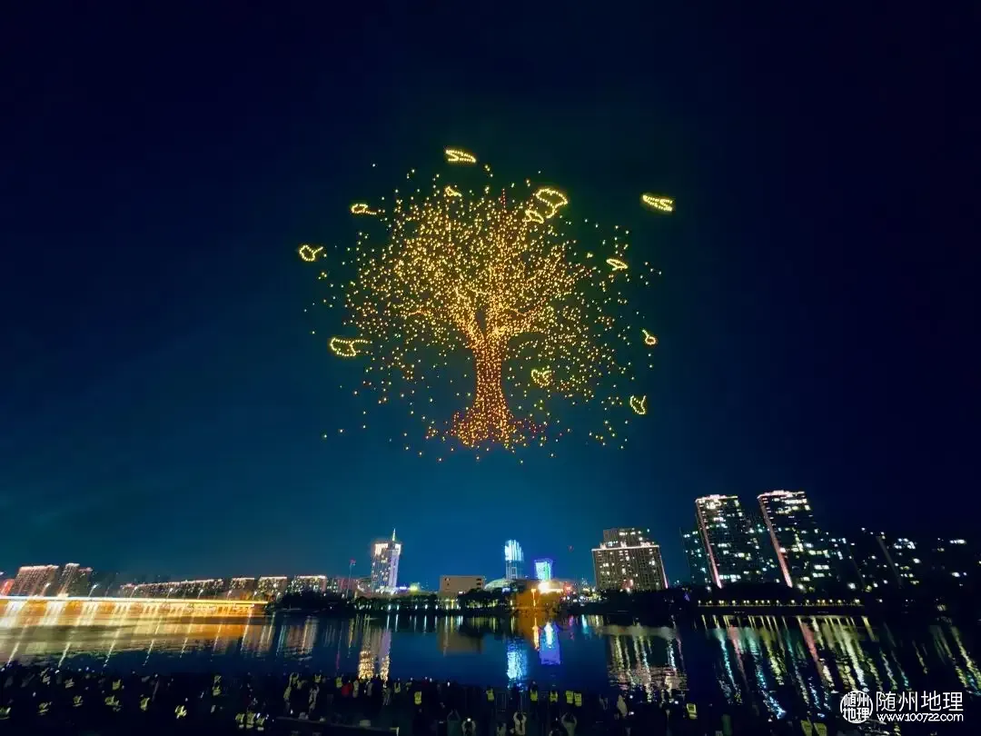 57a3e9a2343f4984bc38f529e99f6fde~tplv-tt-origin-web:gif.jpeg.webp