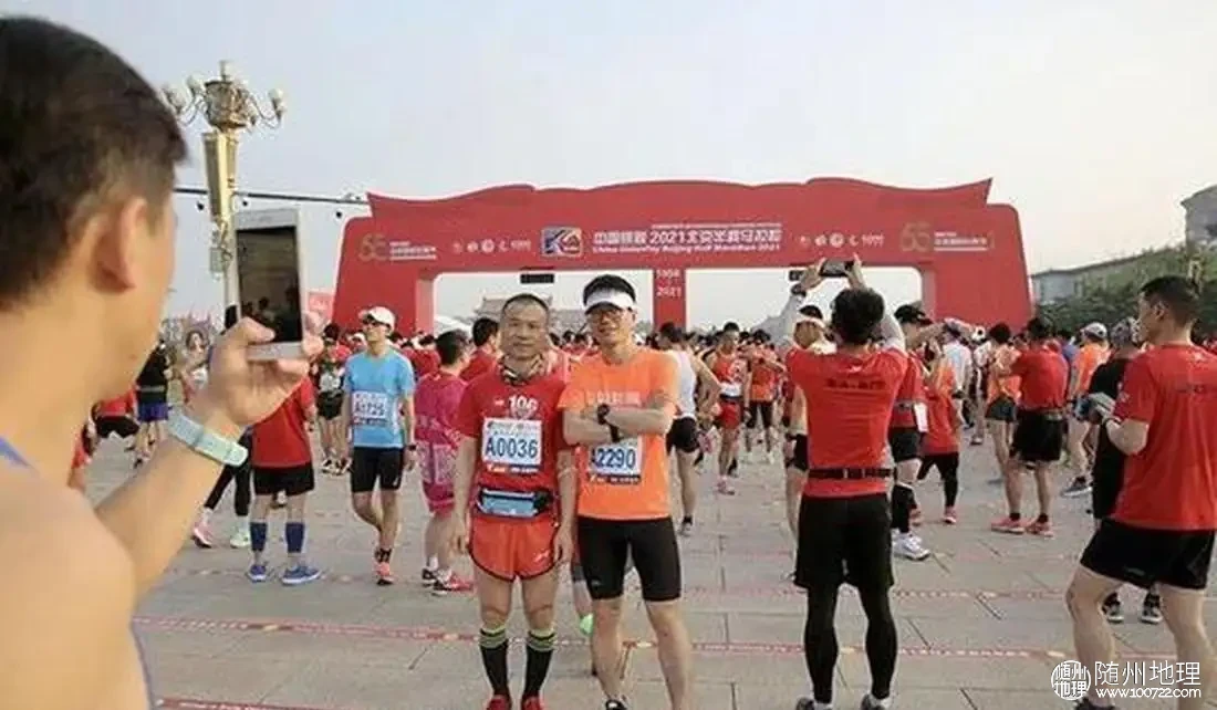 高敬淞夺冠！随州马拉松万人完赛零重大事故